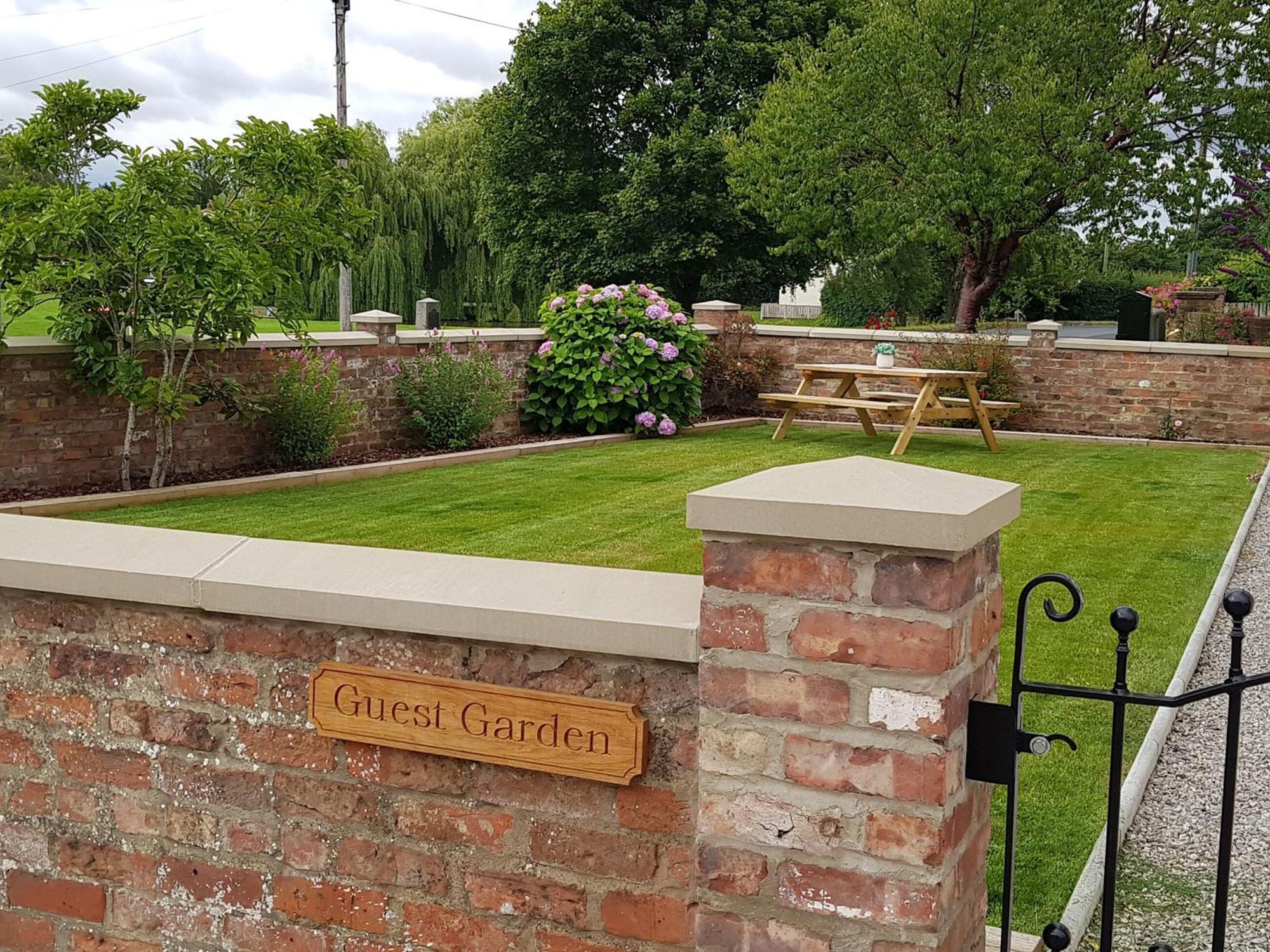 Duck Cottage Tholthorpe エクステリア 写真